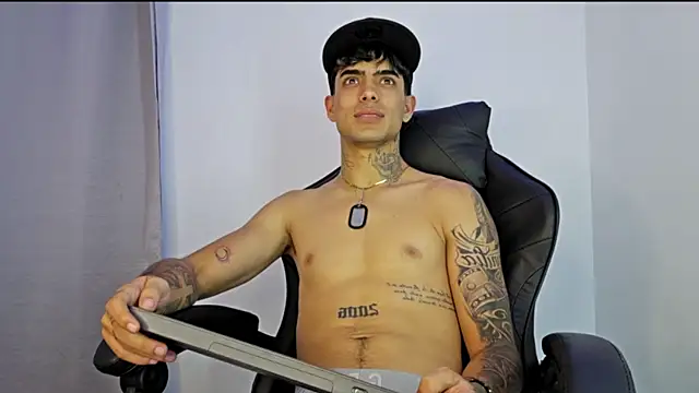 MIGUEL_AGUIRRECA Webcamshow