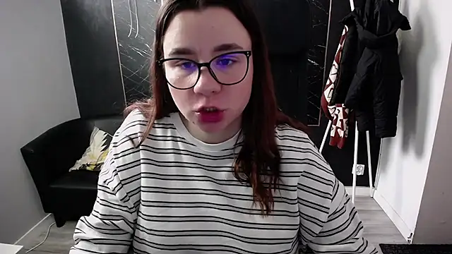 littleviki7 Pertunjukan Webcam