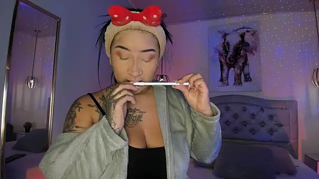 دردشة ayshel__ الجنسية المباشرة