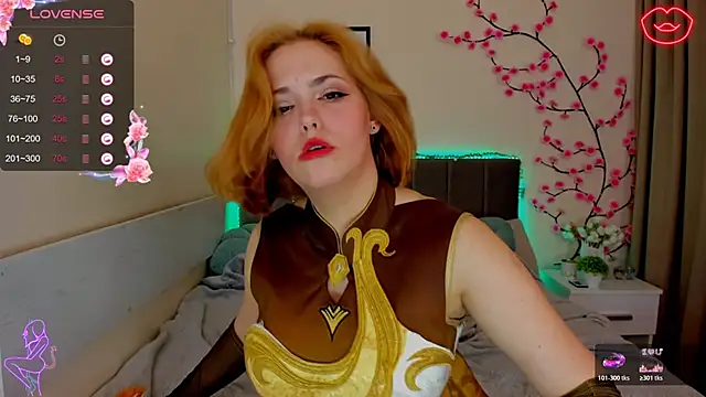 DellaRows' Live XXX Chat