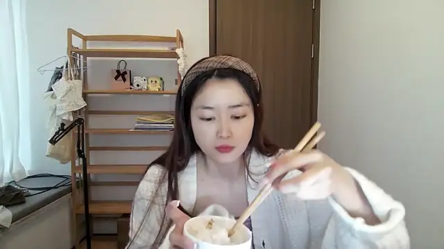 Chat XXX ao vivo de Mimi-cnbaby