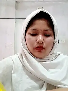 Pokazy przed kamerką – Nusrat-N