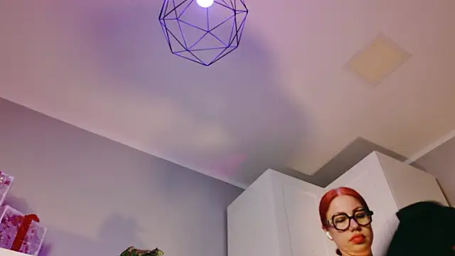 Ella__Kross' Live XXX Chat