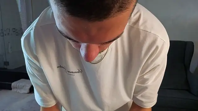 KaydenDrew élő XXX-chatje