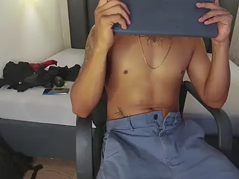 AndrewKenoxx_ 网络视讯表演