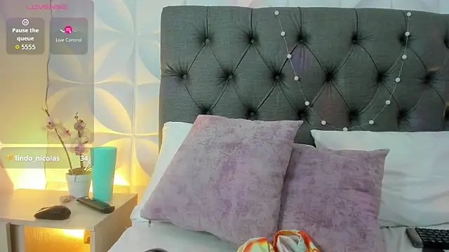 valeryn__rosse Chat XXX live