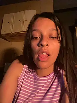 OrianaXclusive Adlı Modelin Web Kamerası Şovu