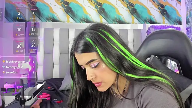 دردشة IsaDiiaz الجنسية المباشرة