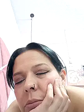 RossyAlvarezのライブXXXチャット