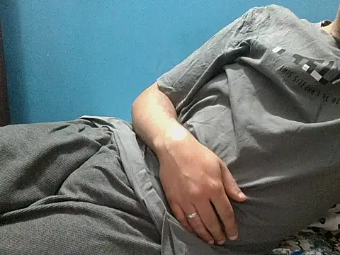 عرض كام Precumboner