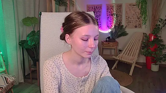 ElliFrankenweenie Chat XXX in diretta