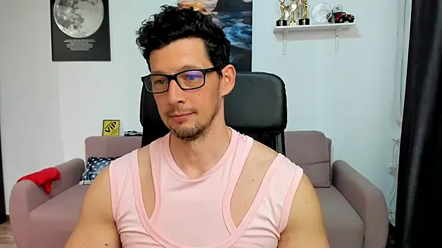 BrutusK08 Webcam show