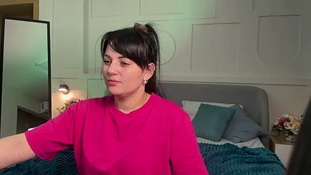 _SilkyShadow_'s Live XXX Chat