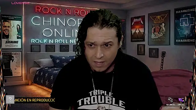 chino_roz Webcam show