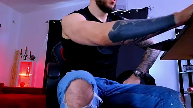 Živý XXX chat MightyAaron66