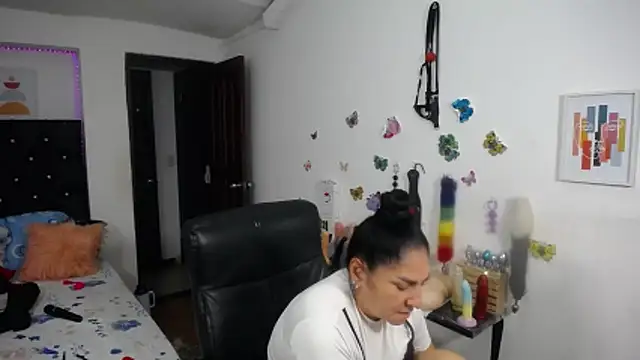 mature_bigboobs10's Live XXX Chat