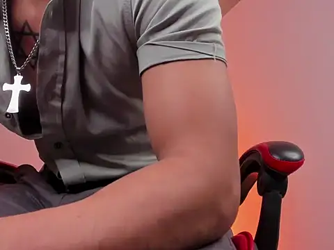 Dominus_Alpha Adlı Modelin Web Kamerası Şovu