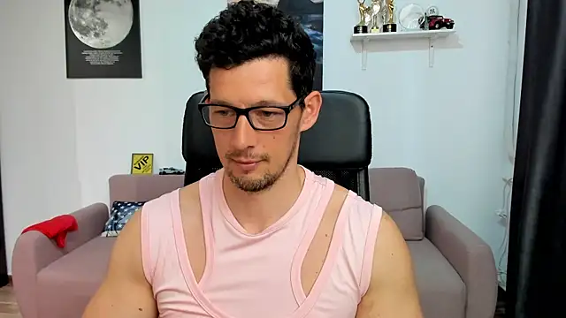 BrutusK08 网络视讯表演