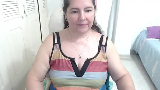 leonela_69 Live XXX-Chat