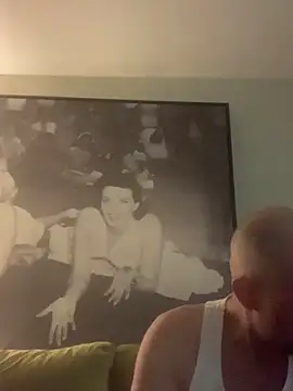 Hothotboyg: διαδικτυακό σόου στην κάμερα