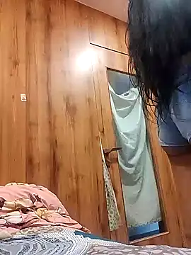 KoziekylieのライブXXXチャット