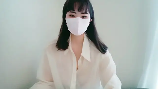 ERI_0000 live XXX chat