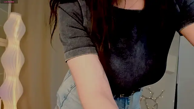 Chatroom XXX en direct de KaraNeagle