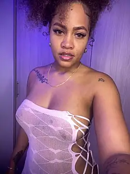 دردشة riri_brunnete الجنسية المباشرة