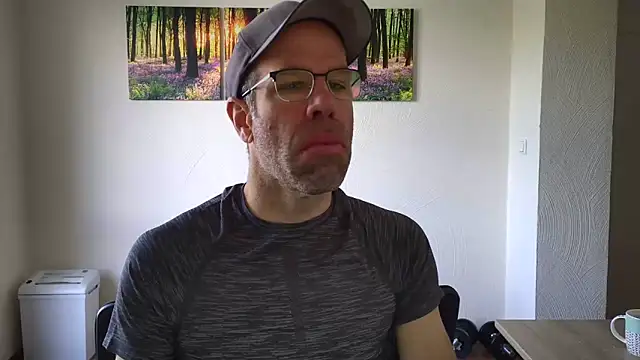 Show de DaddyHarry_MatureStallion na webcam