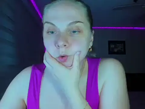 callme_iva's Live XXX Chat