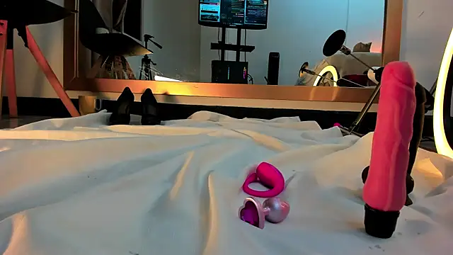 SabrinaVantress' Live XXX Chat