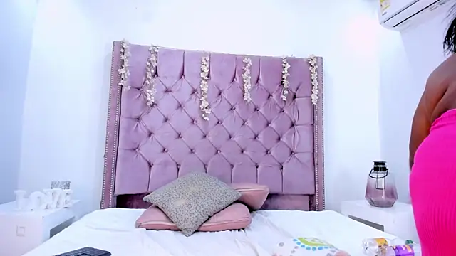 TreisyVixen: απευθείας συνομιλία ΧΧΧ