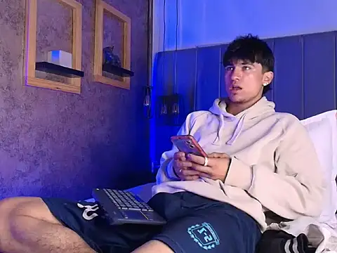 The_BossCrown Webcam Show