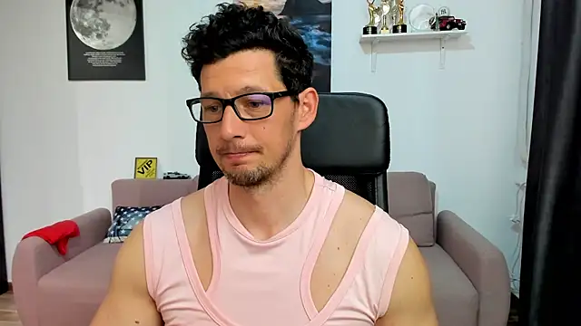 BrutusK08 라이브 XXX 채팅