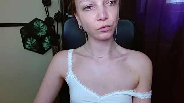 Chat +18 de EmillyPlay ao vivo