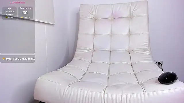 Aaron_Tateのウェブカメラショー