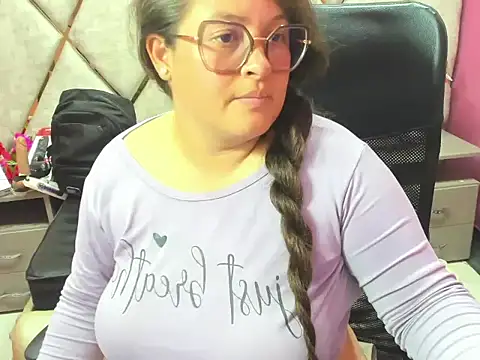 Chat XXX en directo de Sarah_Boobs_