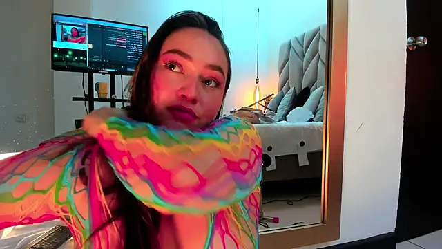 SabrinaVantress' Live XXX Chat