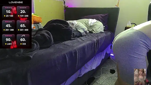 Blondiewithanass 现场XXX聊天