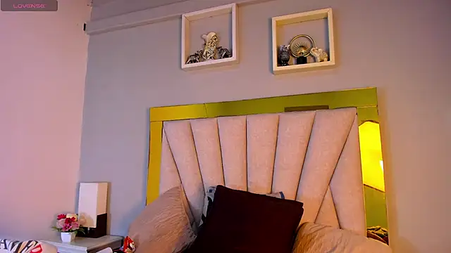 vahiolet_fuentes' Live XXX Chat