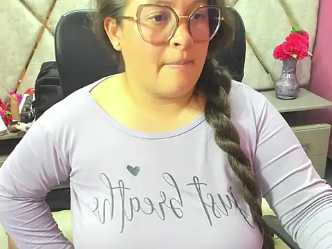 Sarah_Boobs_'s Live XXX Chat