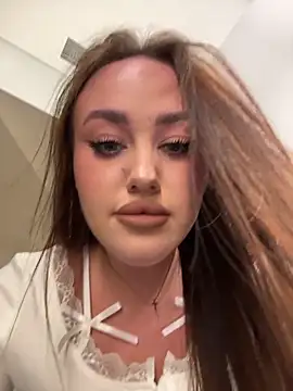 KiraSunshine – Live XXX-chat