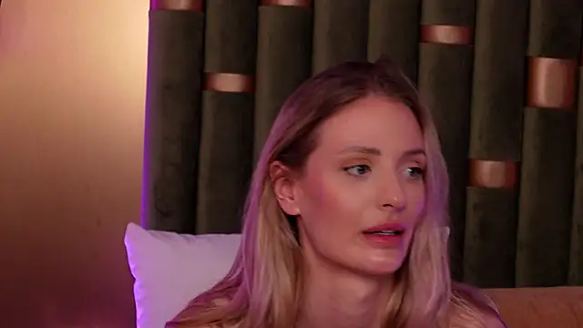 AmeliaAngel: απευθείας συνομιλία ΧΧΧ