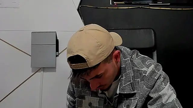 BrandonTate Chat XXX in diretta