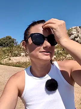 Samira-Summer 라이브 XXX 채팅