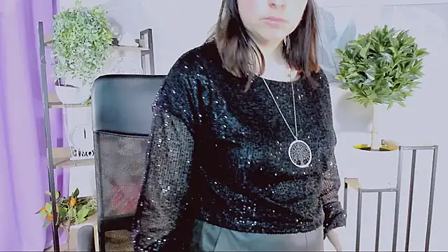 MartaEdams' Live XXX Chat