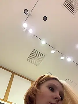 NinaParri Chat XXX in diretta