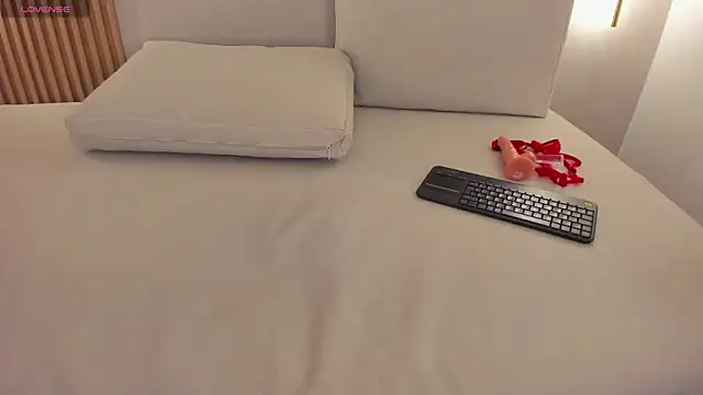 lua_rosse লাইভ XXX চ্যাট