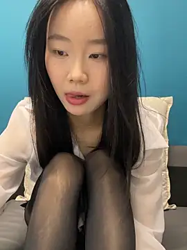 ZHJKS9988 Adlı Modelin Web Kamerası Şovu