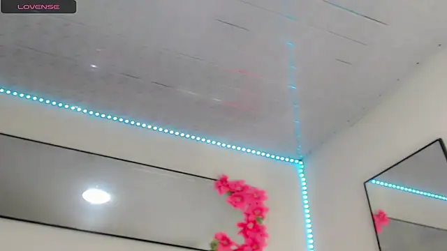 NathalialLooes 在線直播表演